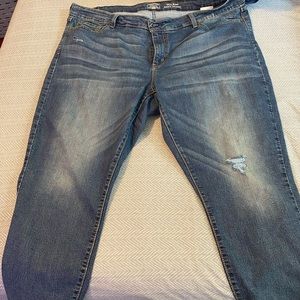 Signature Levi Strauss skinny ankle worn once!